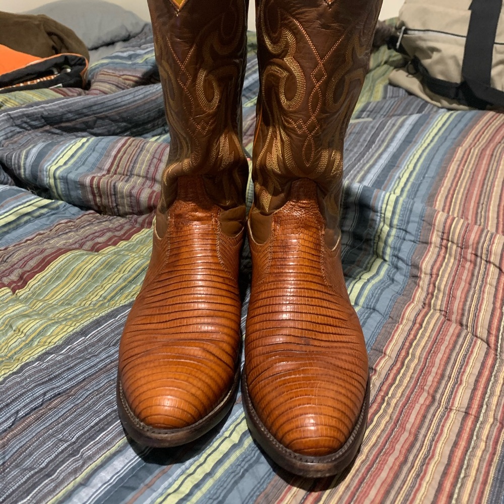 Tony Lama lizard boots